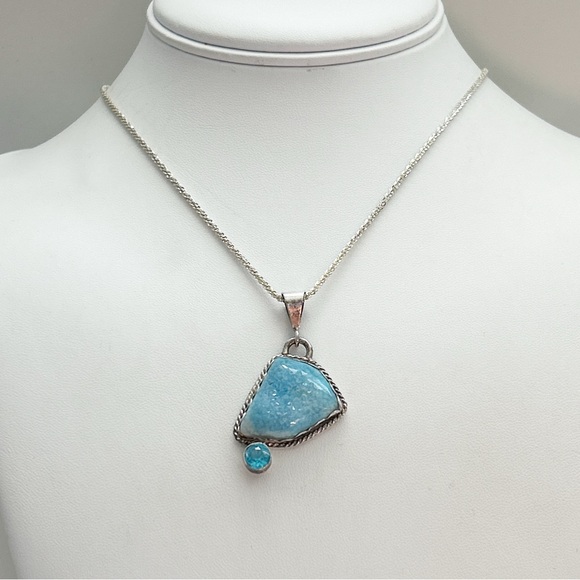 Gorgeous Signed Shimmering Blue Druzy Blue Topaz Sterling Silver Necklace - Picture 6 of 12